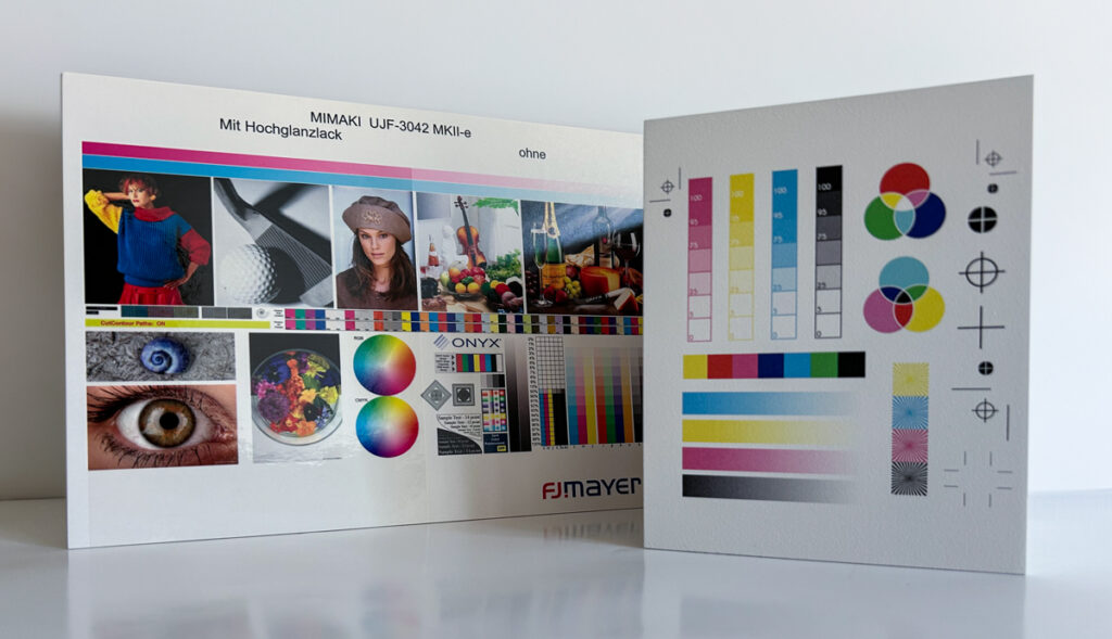 Hochglanz & matt Farbspektrum Digitaldruck Mimaki-ujf-3042mk2